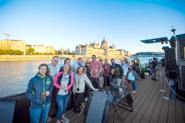 day3-lyon-group-boat